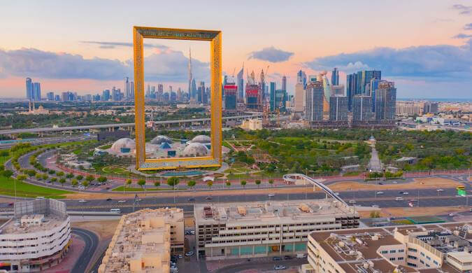 Dubai-Frame.jpg