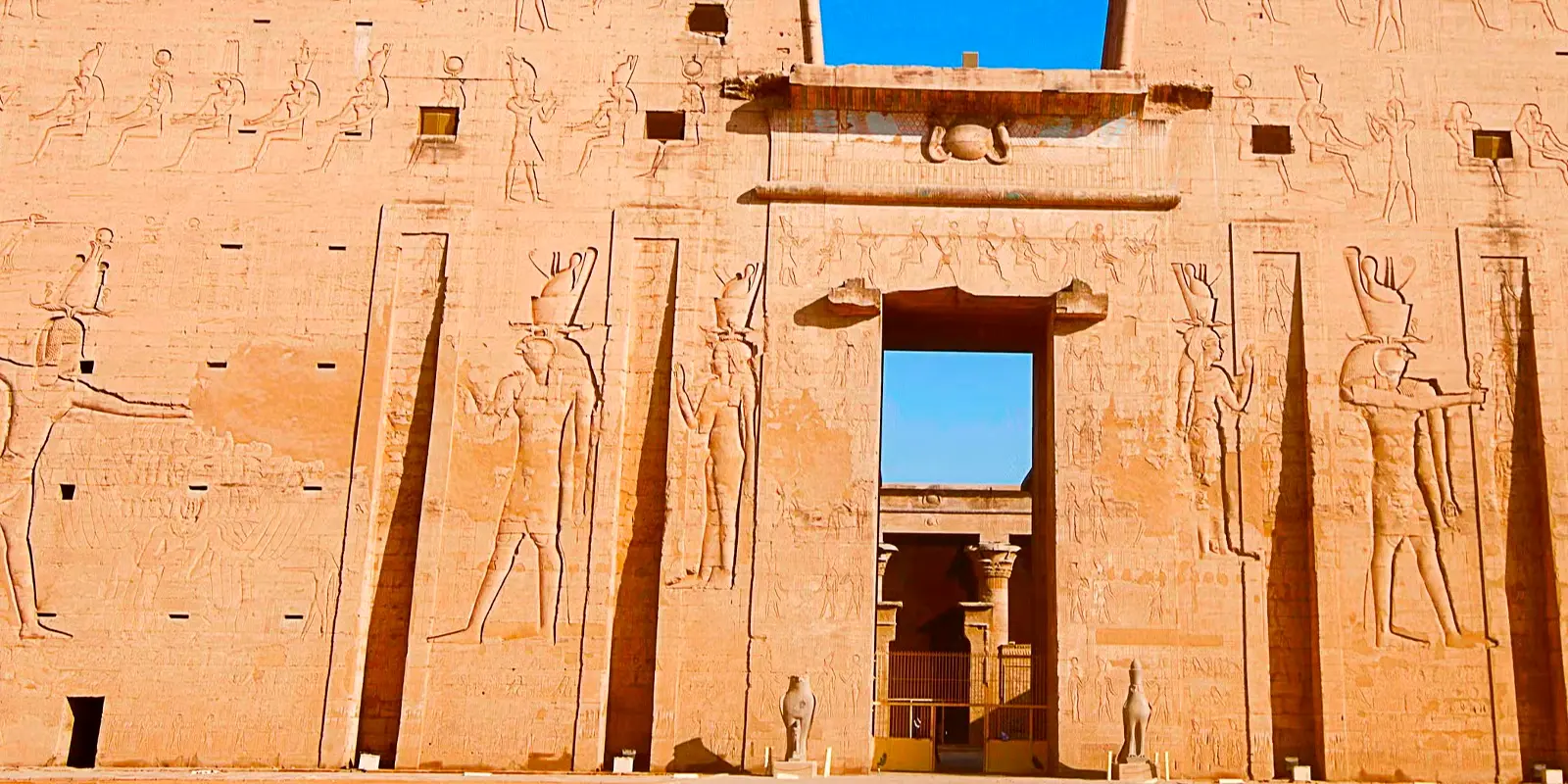 Viajes grupales a Edfu