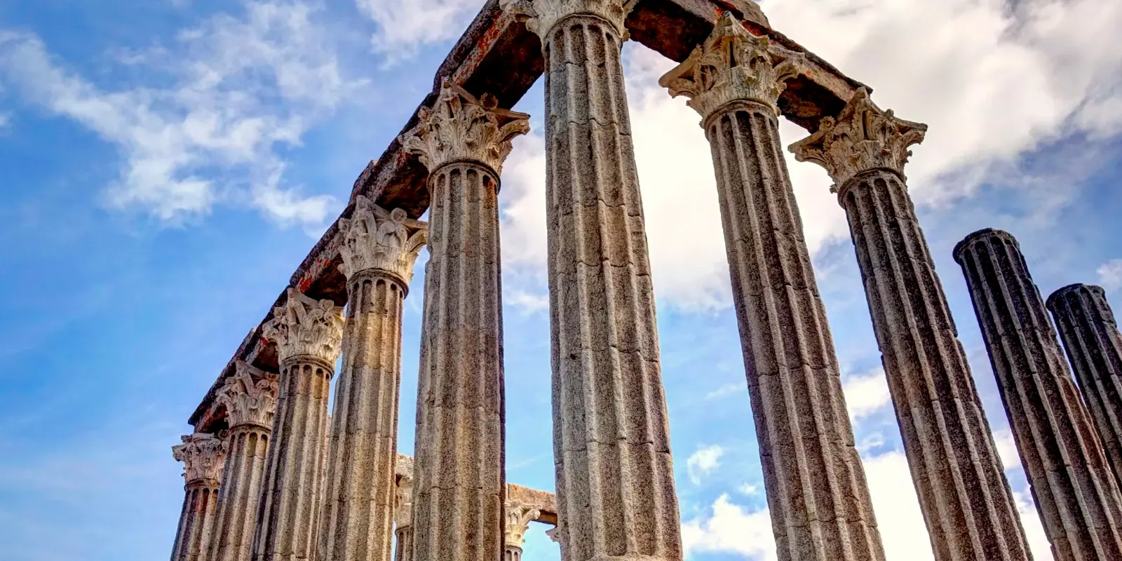Viajes grupales a Évora