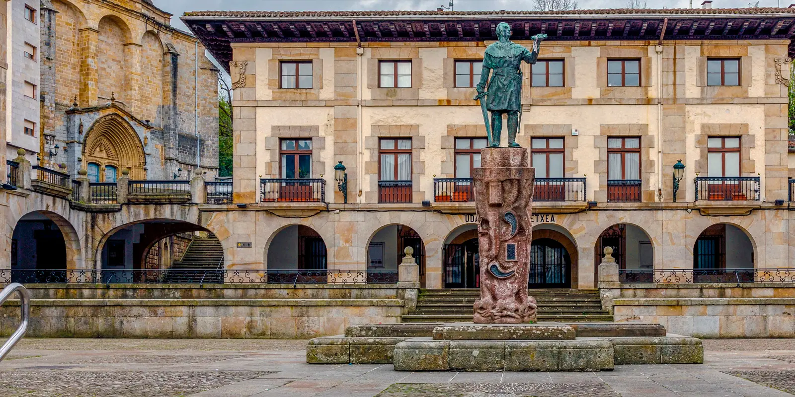 Viajes grupales a Guernica