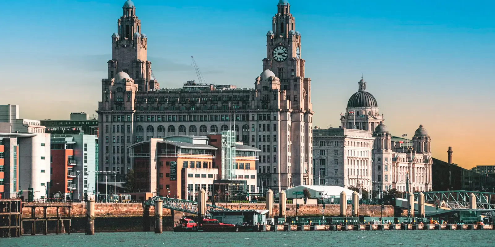 Viajes grupales a Liverpool