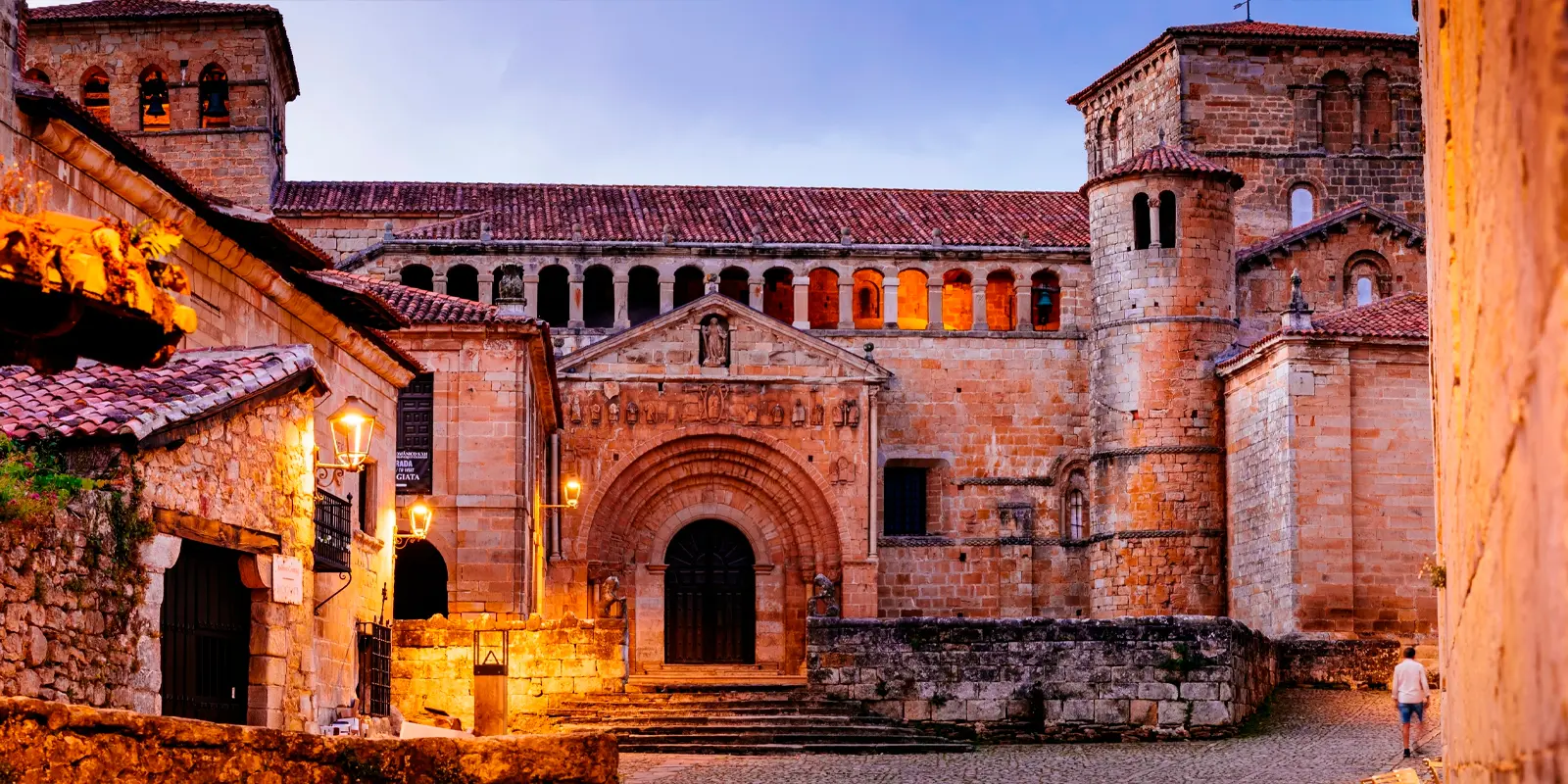 Viajes grupales a Santillana del Mar