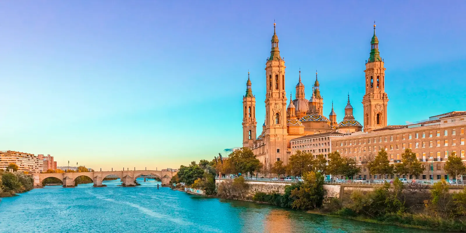 Viajes grupales a Zaragoza